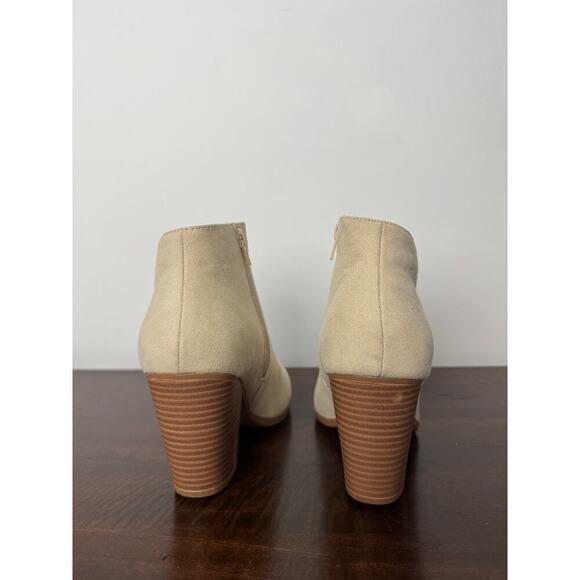 JustFab Cream Suede Ankle Boot Womens US 8.5 - NWOT - Picture 7 of 10